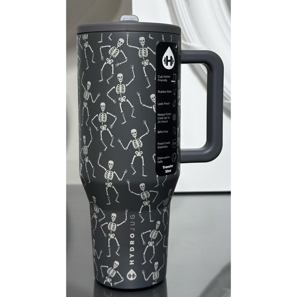 HydroJug 32oz Traveler, DEAD SERIOUS SKELETONS‎